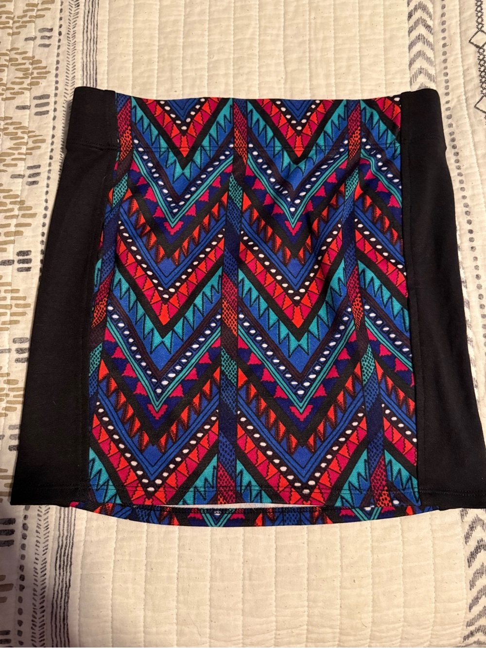 NOLLIE~Beautiful Printed body con mini Skirt